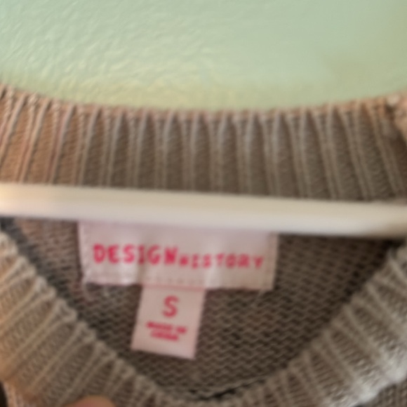 Girls Design History sweater size s - Picture 3 of 4